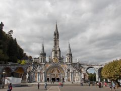Wallfahrt nach Lourdes | Eine Reise zu den Wuzeln des Seins